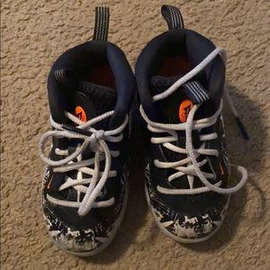 FOAMPOSITES TODDLER 6C BLACK AND WHITE
